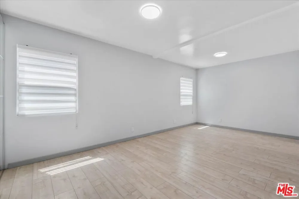 1213 S California Avenue Monrovia, CA 91016