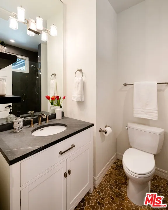 29402 Deerview Court Agoura Hills, CA 91301