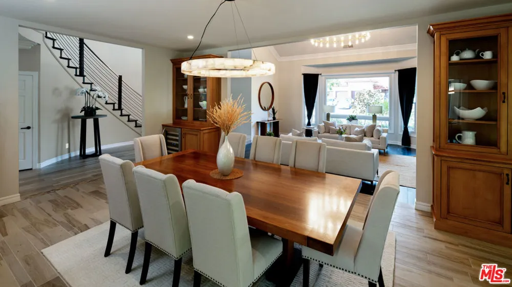 29402 Deerview Court Agoura Hills, CA 91301