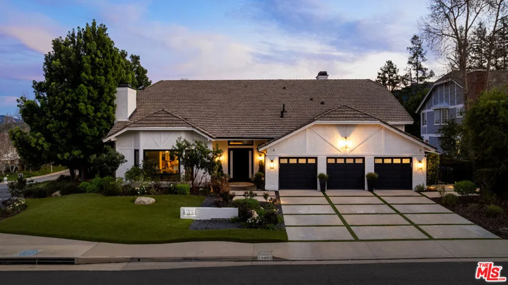 29402 Deerview Court Agoura Hills, CA 91301