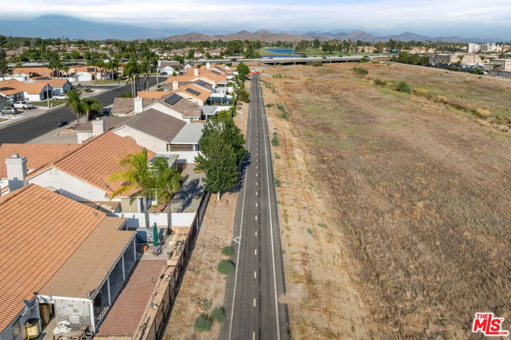 29357 Reading Road Menifee, CA 92586
