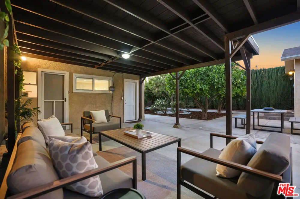 5539 Buffalo Avenue Sherman Oaks, CA 91401