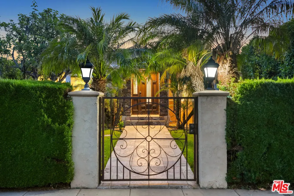 5539 Buffalo Avenue Sherman Oaks, CA 91401