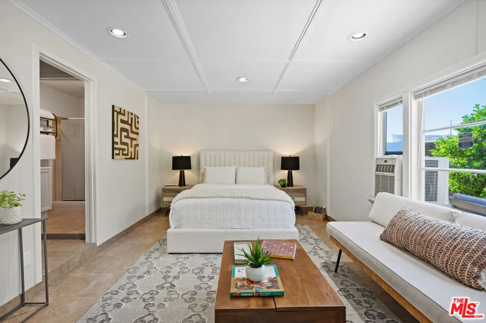 5539 Buffalo Avenue Sherman Oaks, CA 91401