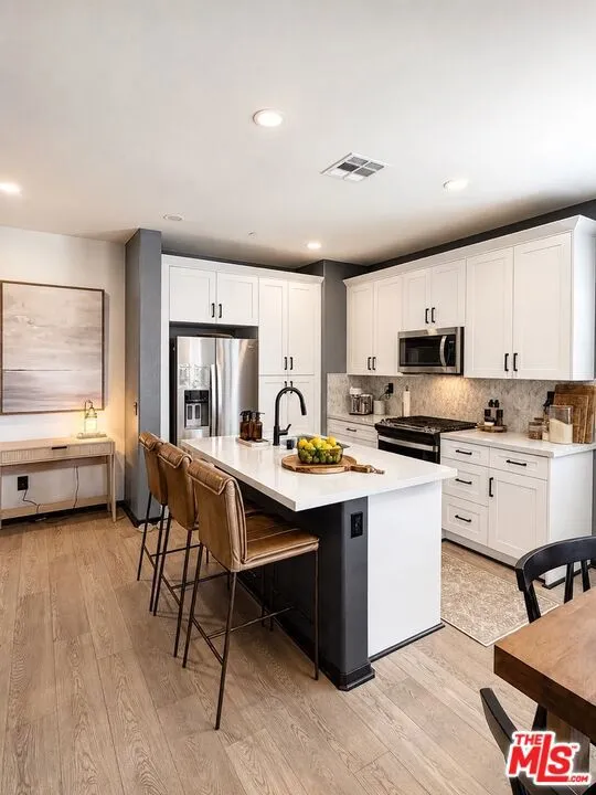 1525 Stratus Drive Pomona, CA 91768