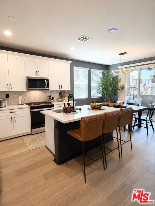 1525 Stratus Drive Pomona, CA 91768