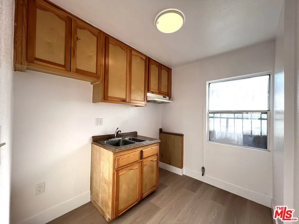 1012 W 109th Place #1/4 Los Angeles, CA 90044