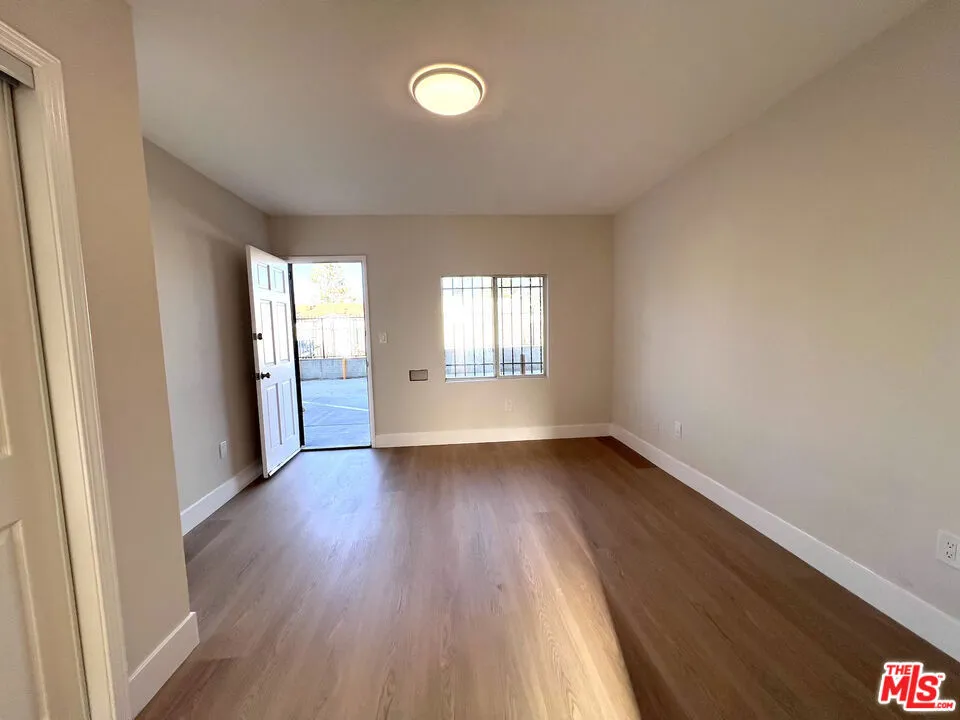 1012 W 109th Place #1/4 Los Angeles, CA 90044
