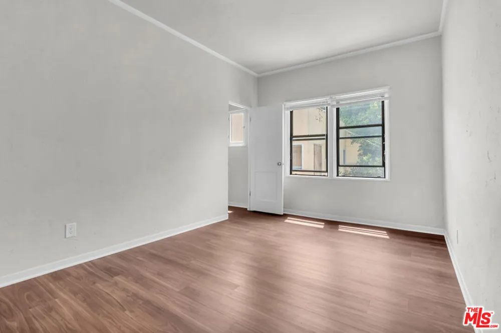 751 CROFT AVENUE #1/2 Los Angeles, CA 90069