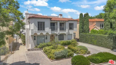 751 CROFT AVENUE #1/2
