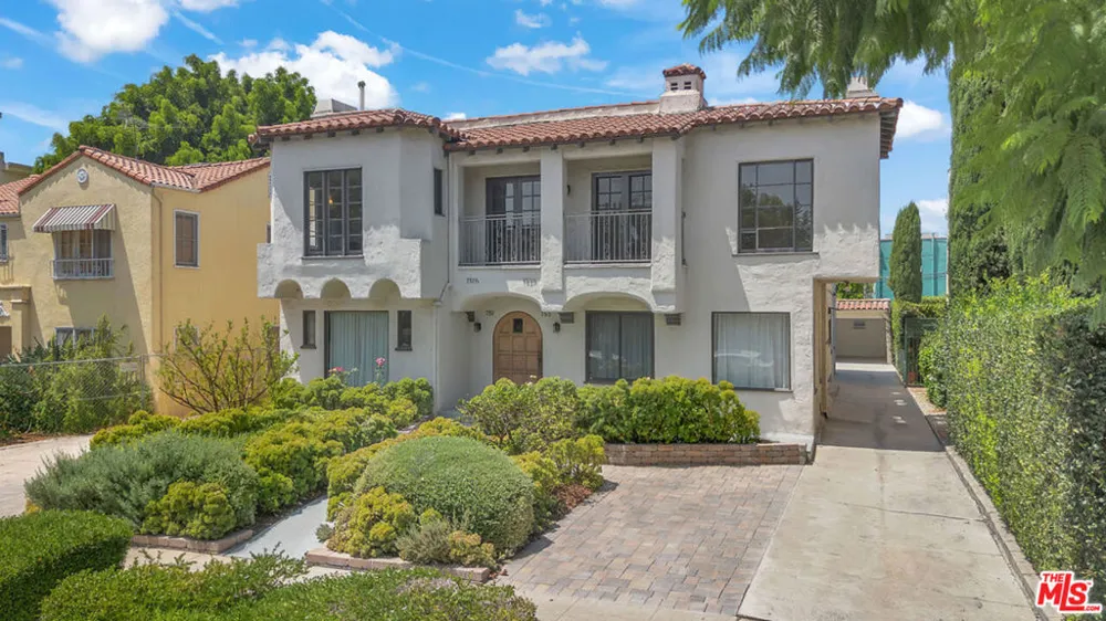 751 CROFT AVENUE #1/2 Los Angeles, CA 90069