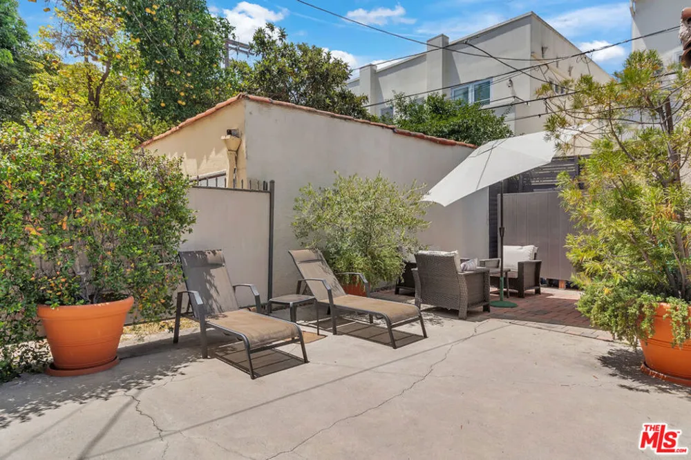 751 CROFT AVENUE #1/2 Los Angeles, CA 90069