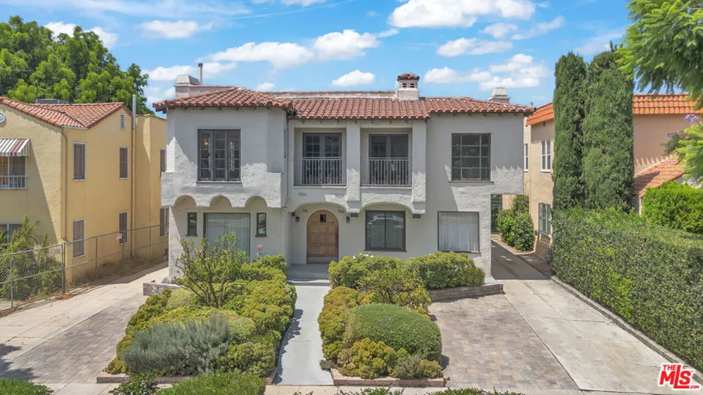 751 CROFT AVENUE #1/2 Los Angeles, CA 90069
