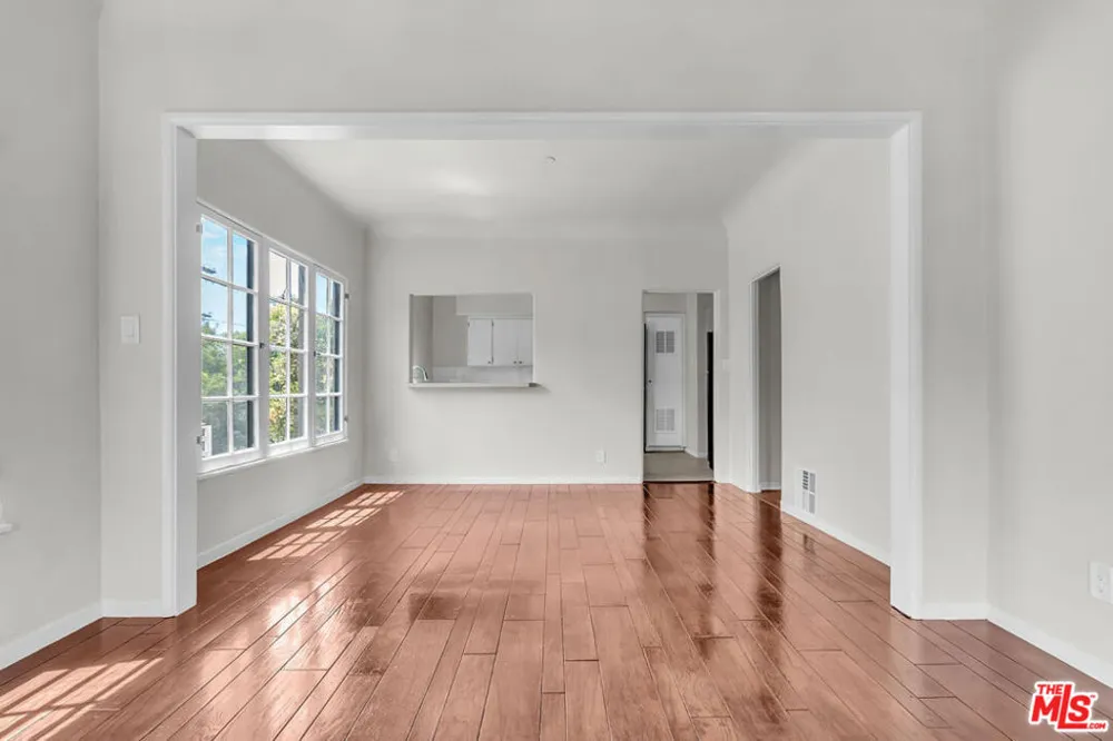 751 CROFT AVENUE #1/2 Los Angeles, CA 90069