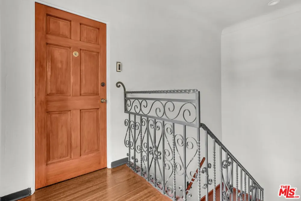 751 CROFT AVENUE #1/2 Los Angeles, CA 90069