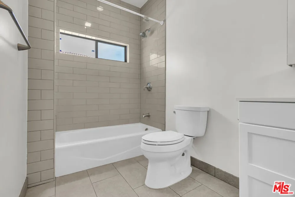 751 CROFT AVENUE #1/2 Los Angeles, CA 90069