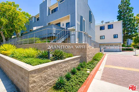 8162 Manitoba Street #120