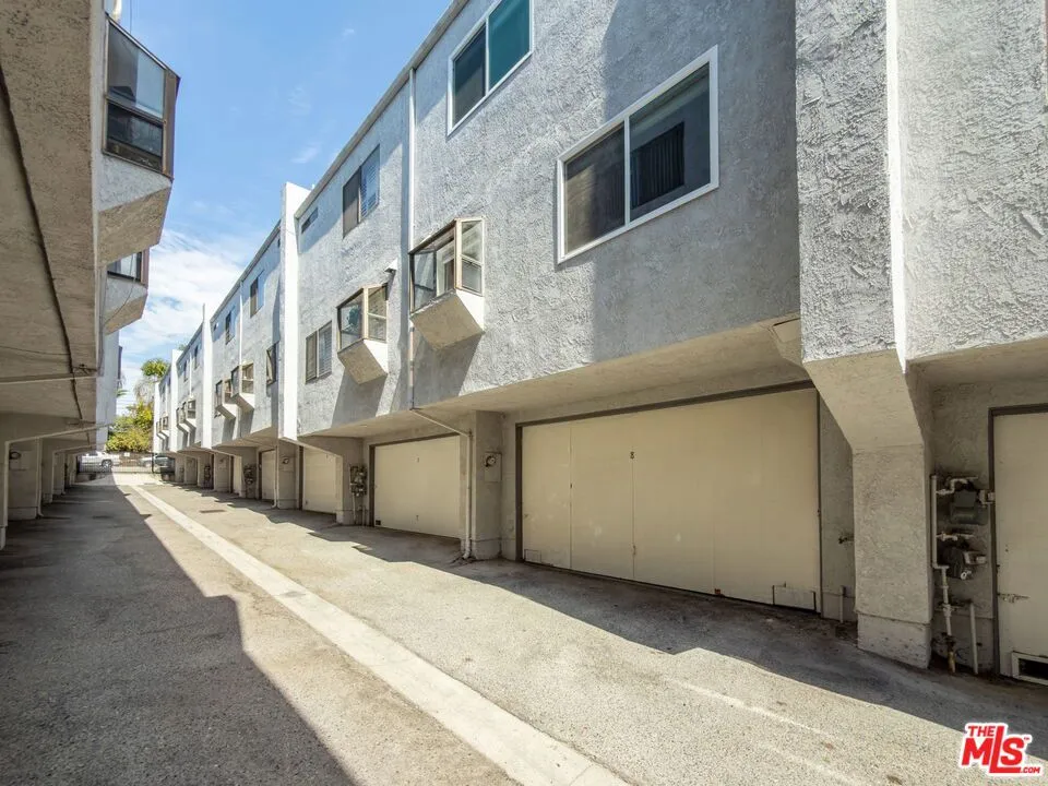 529 Market Street #8 Inglewood, CA 90302