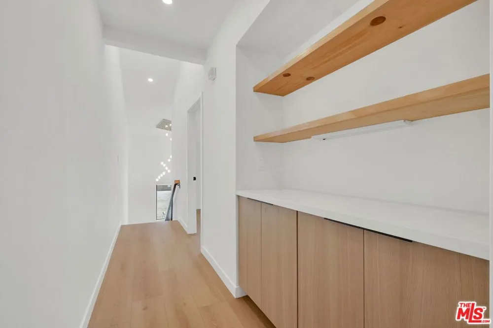 529 Market Street #8 Inglewood, CA 90302