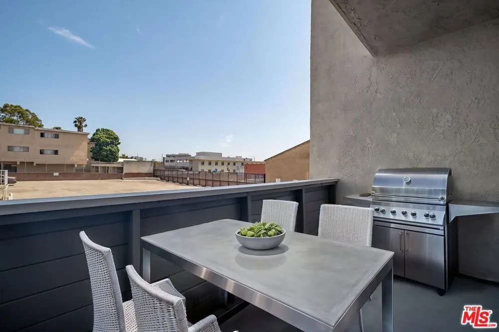 529 Market Street #8 Inglewood, CA 90302