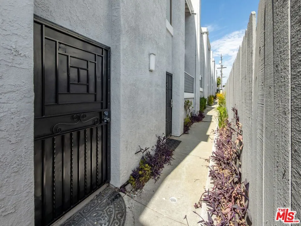 529 Market Street #8 Inglewood, CA 90302