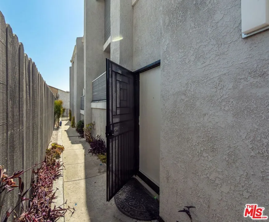 529 Market Street #8 Inglewood, CA 90302