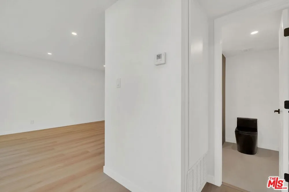529 Market Street #8 Inglewood, CA 90302
