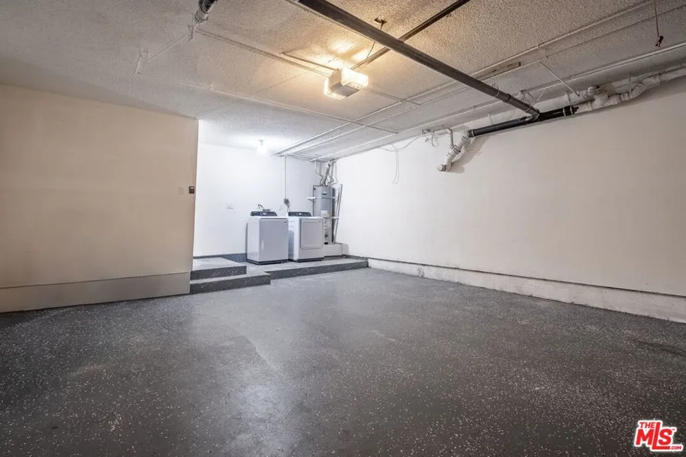 529 Market Street #8 Inglewood, CA 90302