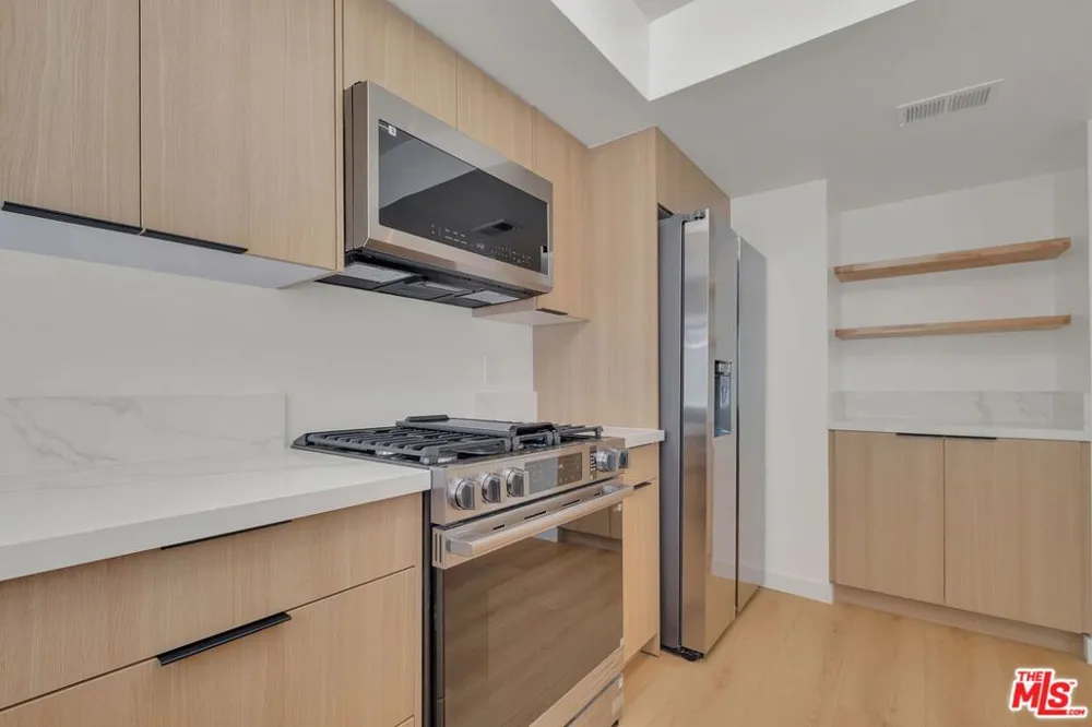 529 Market Street #8 Inglewood, CA 90302