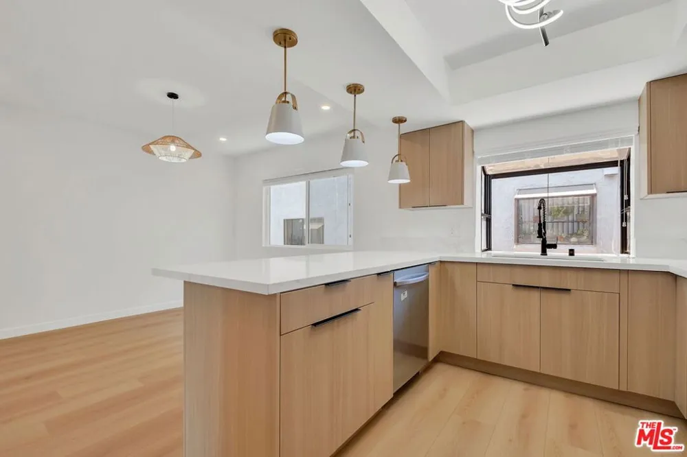 529 Market Street #8 Inglewood, CA 90302