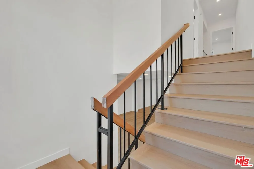 529 Market Street #8 Inglewood, CA 90302