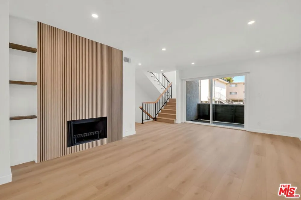 529 Market Street #8 Inglewood, CA 90302