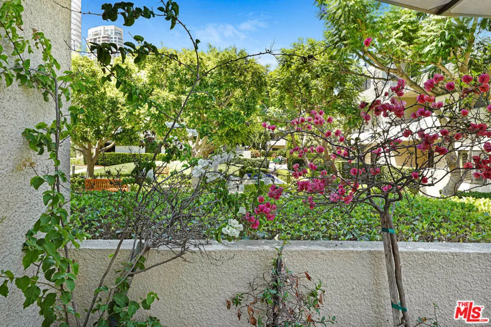 2285 Century #194 Los Angeles, CA 90067