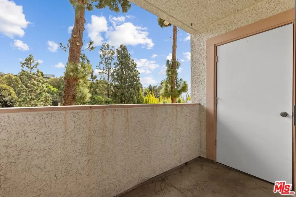 501 Palisades Drive #103 Los Angeles, CA 90272
