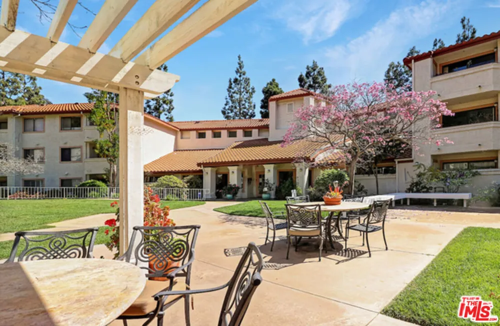 501 Palisades Drive #103 Los Angeles, CA 90272