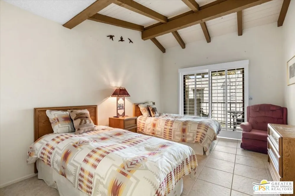 1050 E Ramon Road #15 Palm Springs, CA 92264