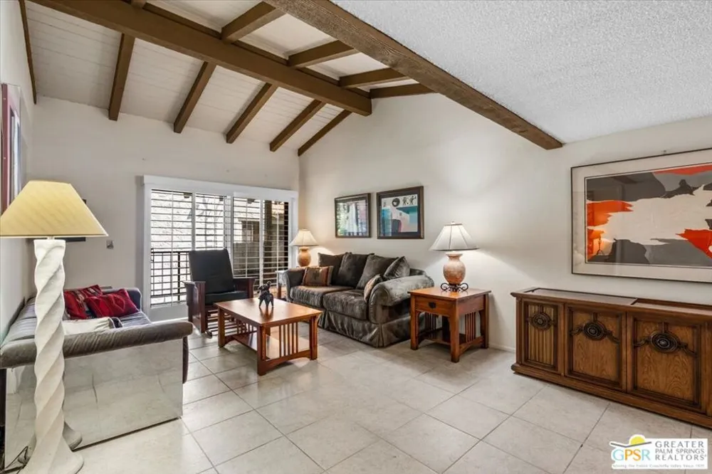 1050 E Ramon Road #15 Palm Springs, CA 92264