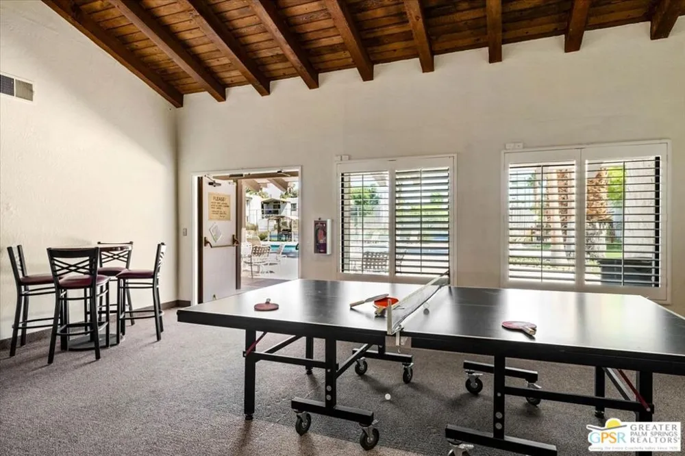 1050 E Ramon Road #15 Palm Springs, CA 92264