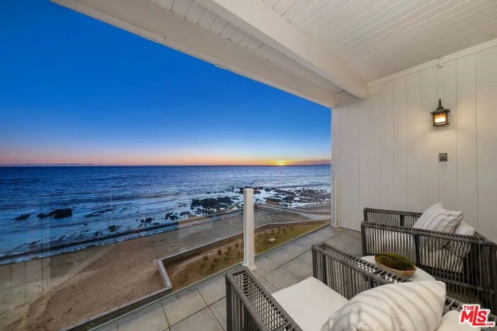 11840 Beach Club Way Malibu, CA 90265