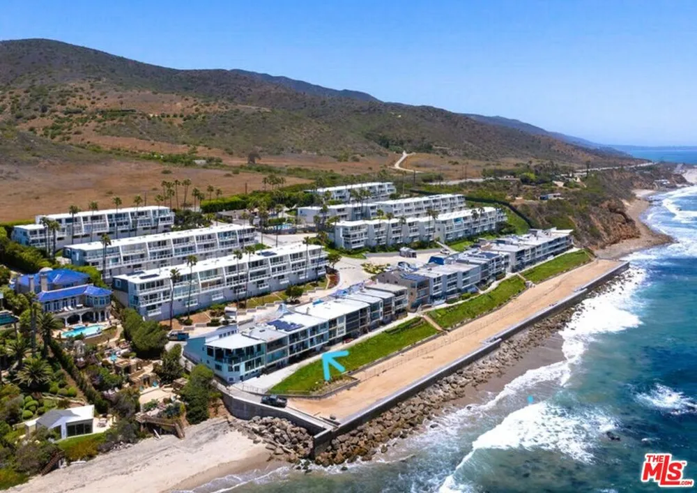 11840 Beach Club Way Malibu, CA 90265