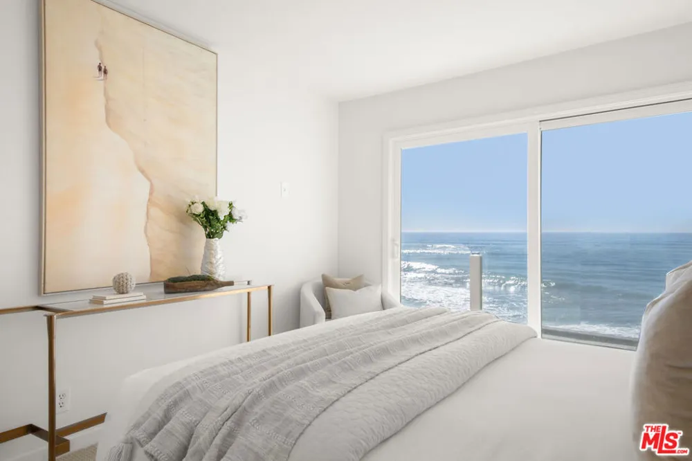 11840 Beach Club Way Malibu, CA 90265