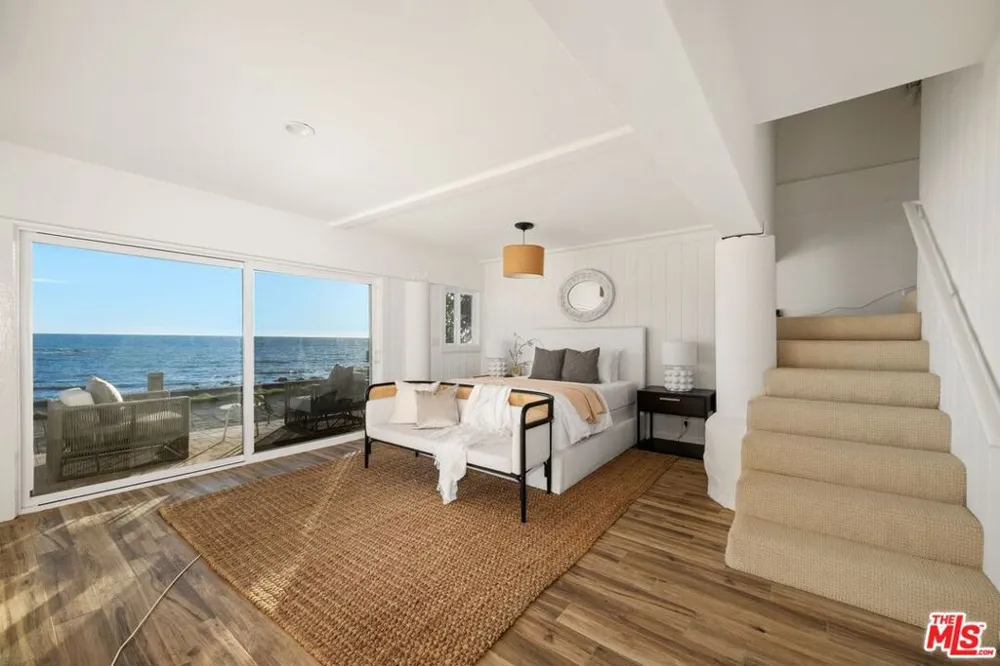 11840 Beach Club Way Malibu, CA 90265