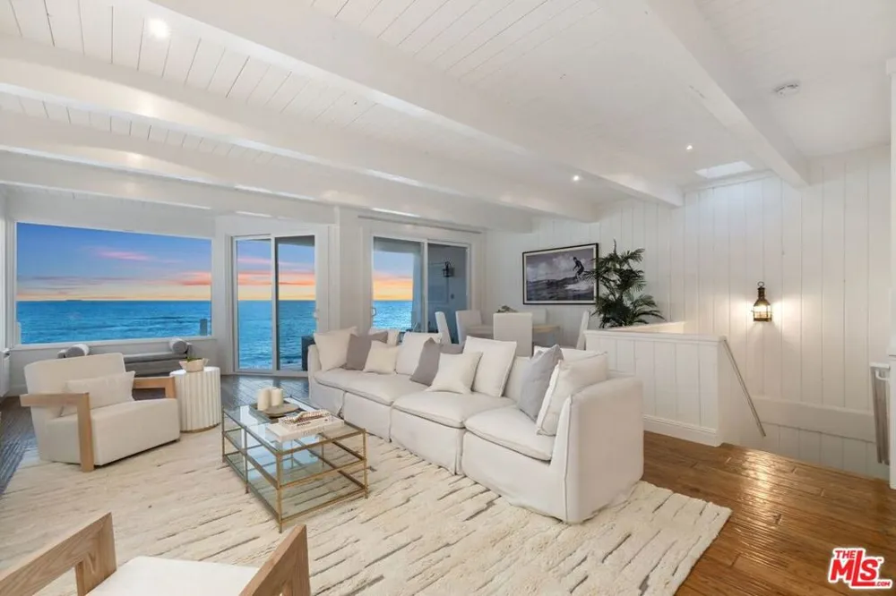 11840 Beach Club Way Malibu, CA 90265