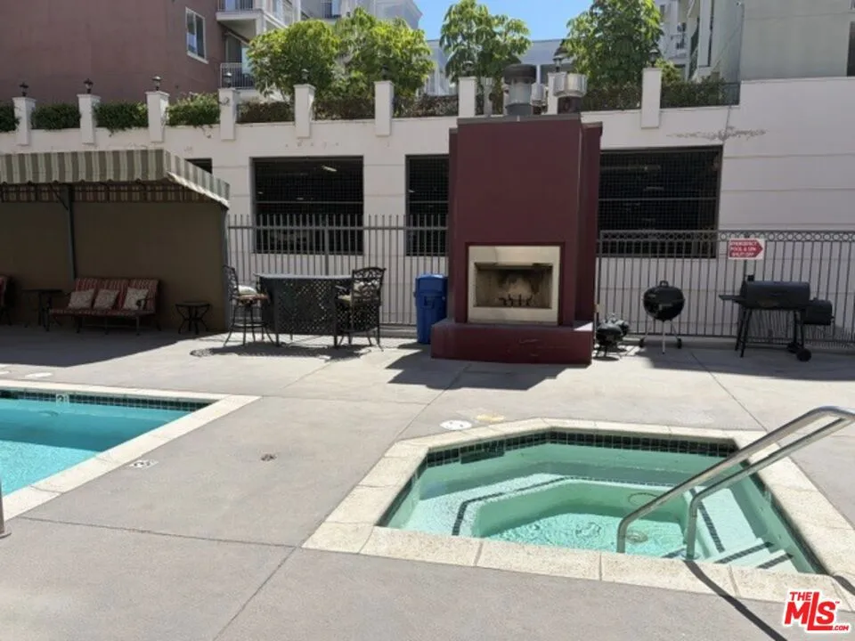 3750 Santa Rosalia Dr. #507 Los Angeles, CA 90008