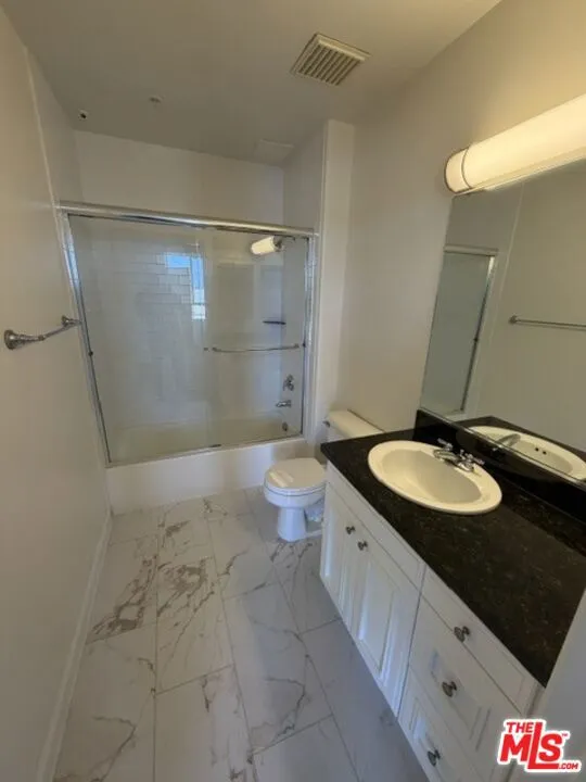 3750 Santa Rosalia Dr. #507 Los Angeles, CA 90008