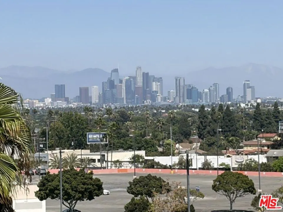 3750 Santa Rosalia Dr. #507 Los Angeles, CA 90008