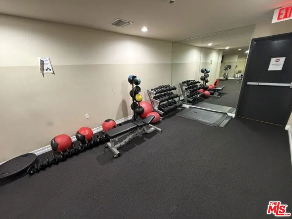 3750 Santa Rosalia Dr. #507 Los Angeles, CA 90008