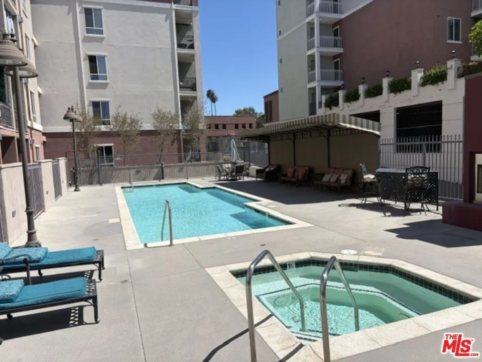 3750 Santa Rosalia Dr. #507 Los Angeles, CA 90008