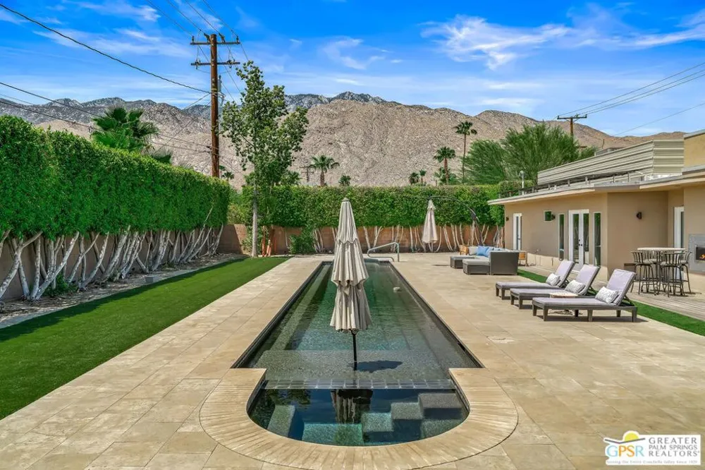 1653 E Sunny Dunes Road Palm Springs, CA 92264