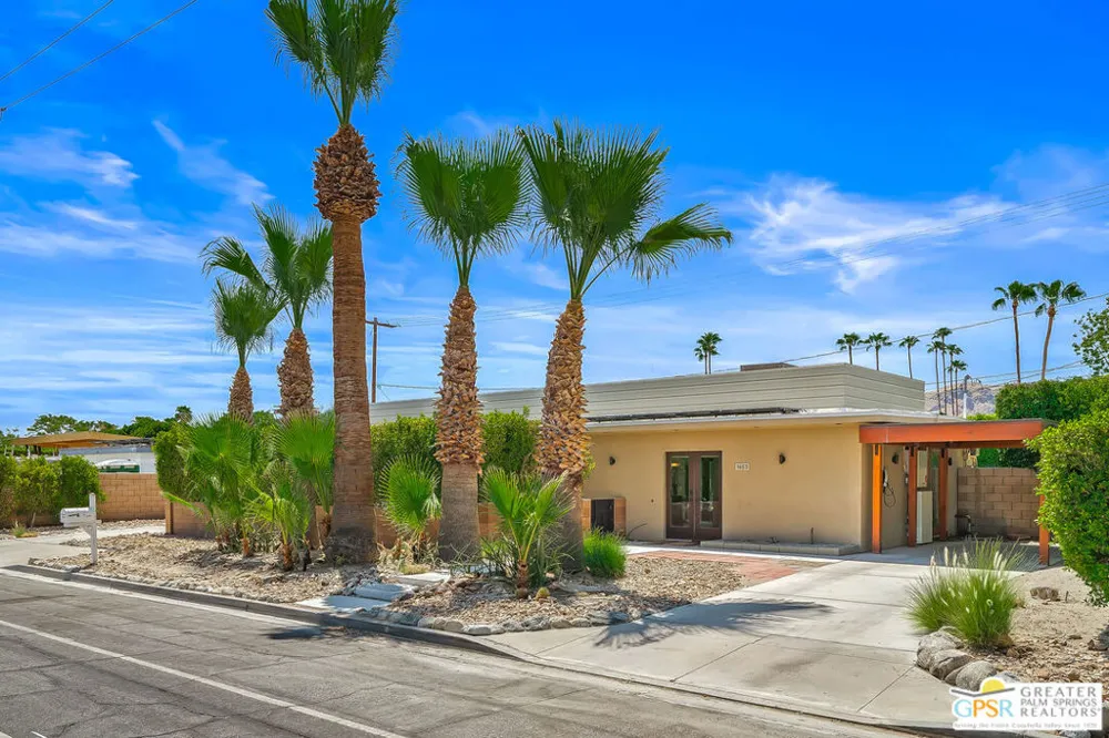 1653 E Sunny Dunes Road Palm Springs, CA 92264